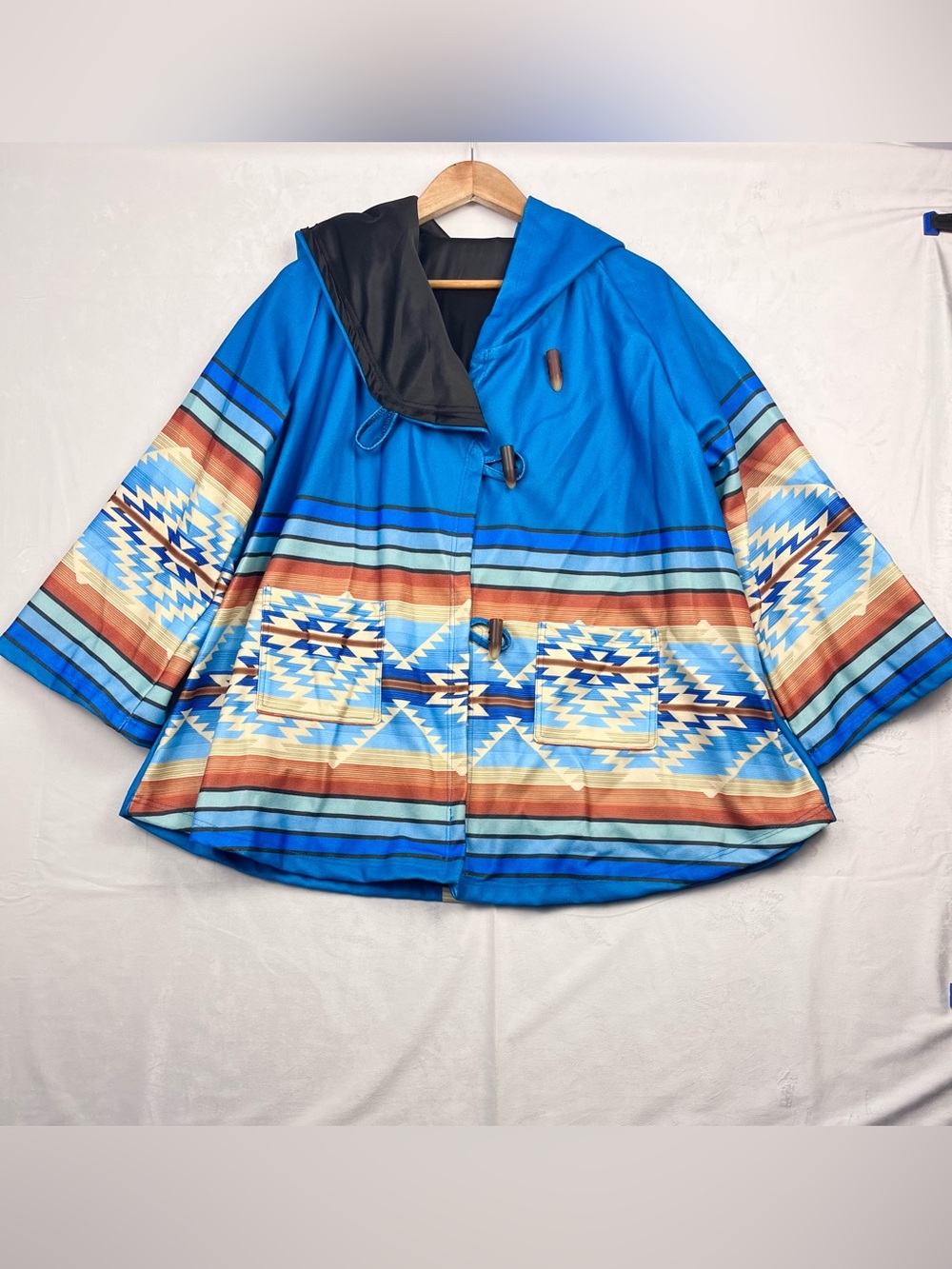 Yellowstone Beth Dutton Inspired Southwestern Print Hooded Coat Size Large